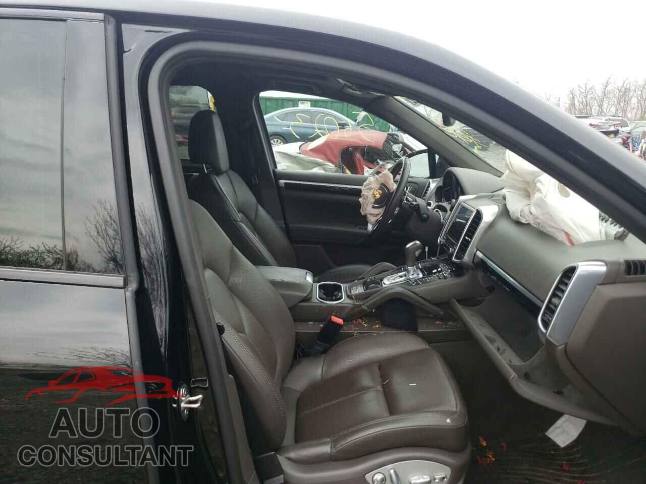 PORSCHE CAYENNE 2017 - WP1AA2A25HKA92105