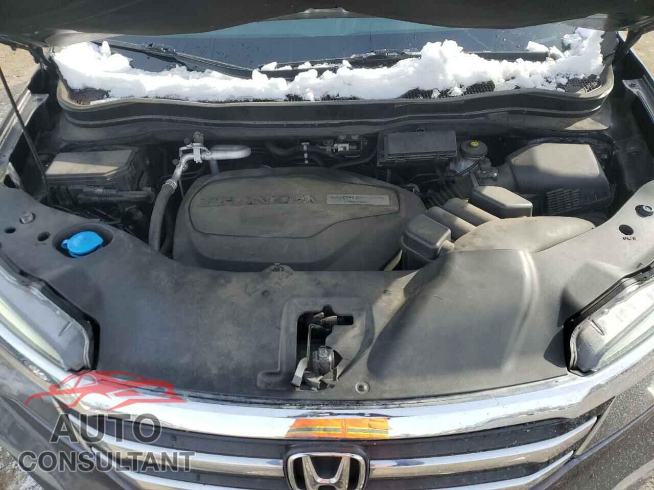 HONDA PILOT 2017 - 5FNYF5H71HB033103