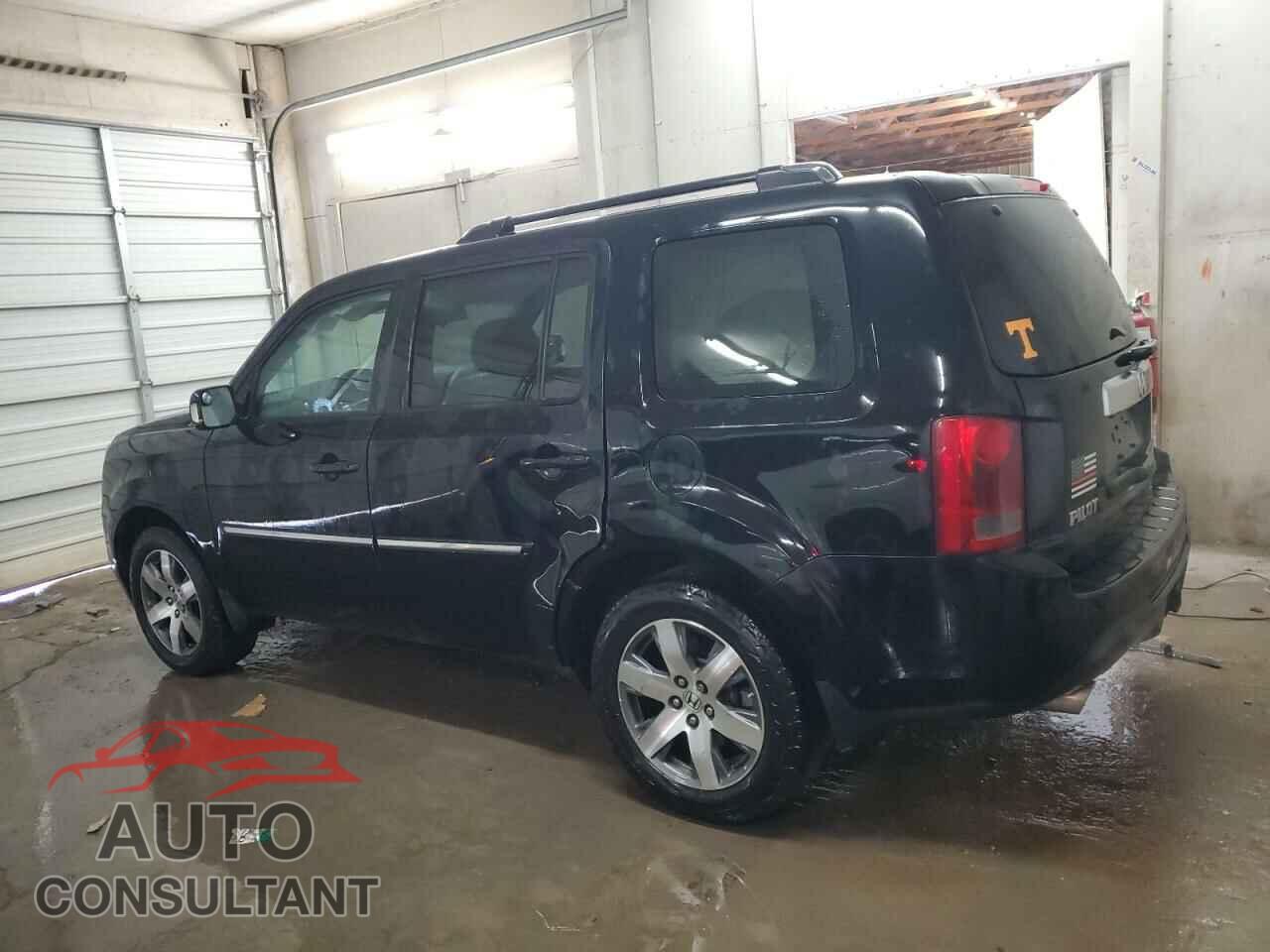 HONDA PILOT 2014 - 5FNYF4H94EB015332