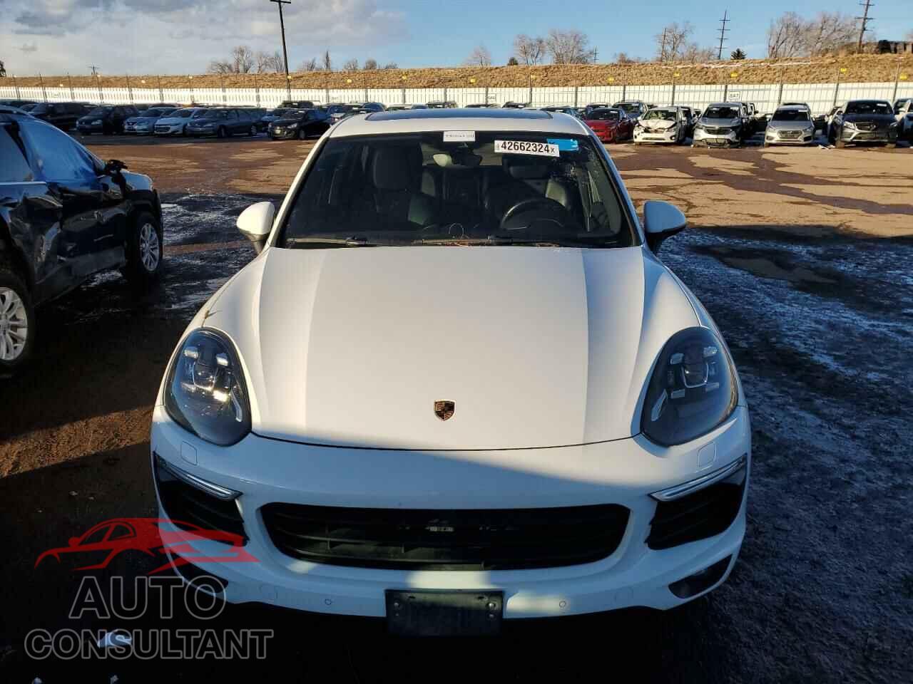 PORSCHE CAYENNE 2017 - WP1AA2A22HKA85807