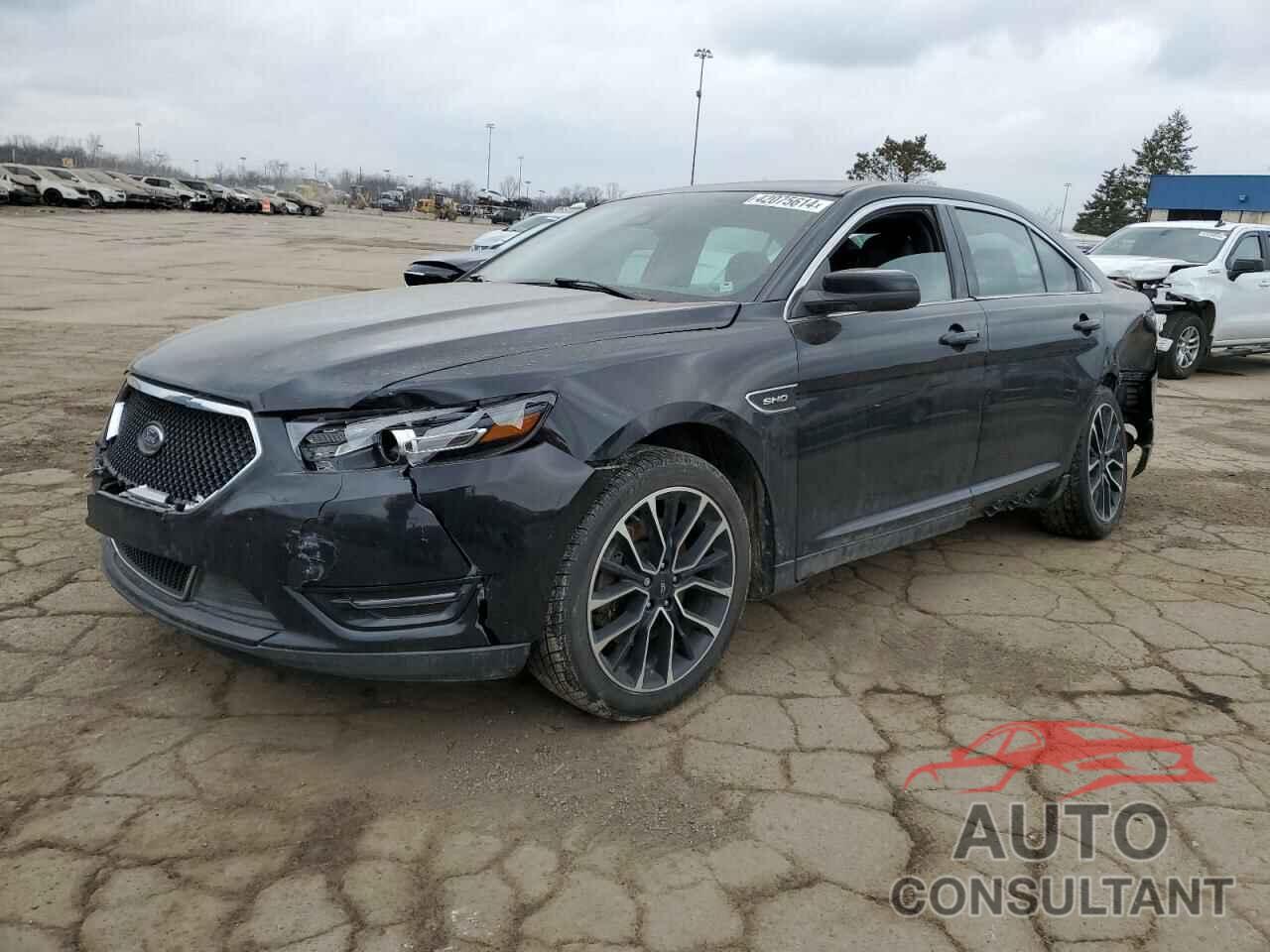 FORD TAURUS 2018 - 1FAHP2KTXJG111574