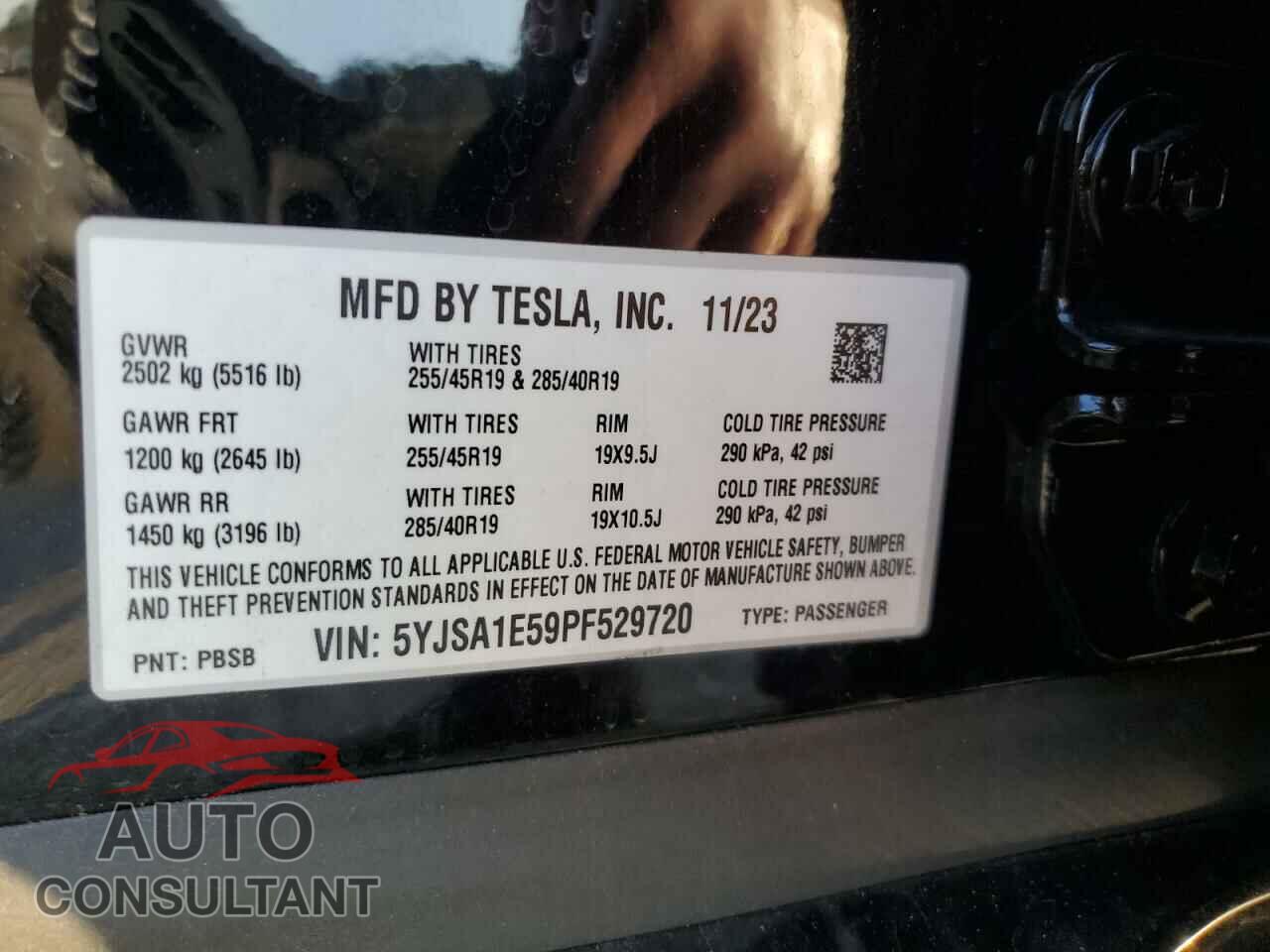 TESLA MODEL S 2023 - 5YJSA1E59PF529720