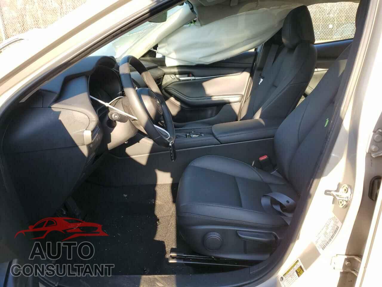 MAZDA 3 2023 - 3MZBPABM0PM370976