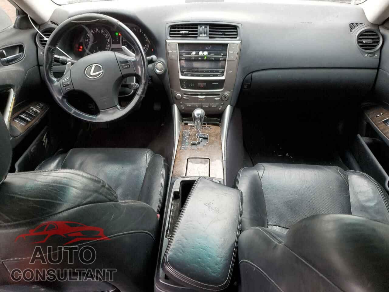 LEXUS IS 2009 - JTHCK262X92028514