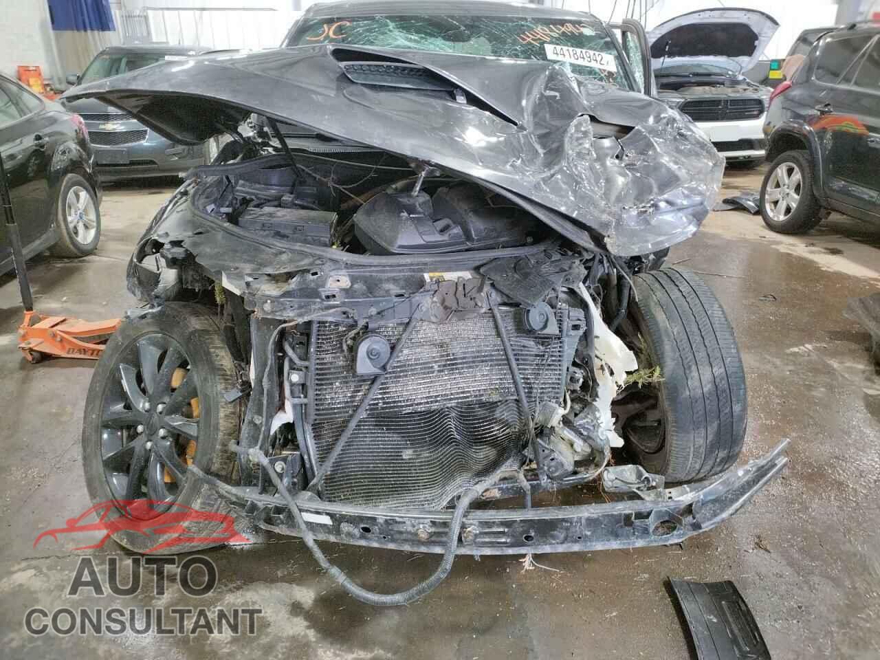 DODGE DURANGO 2018 - 1C4SDJCT2JC102277