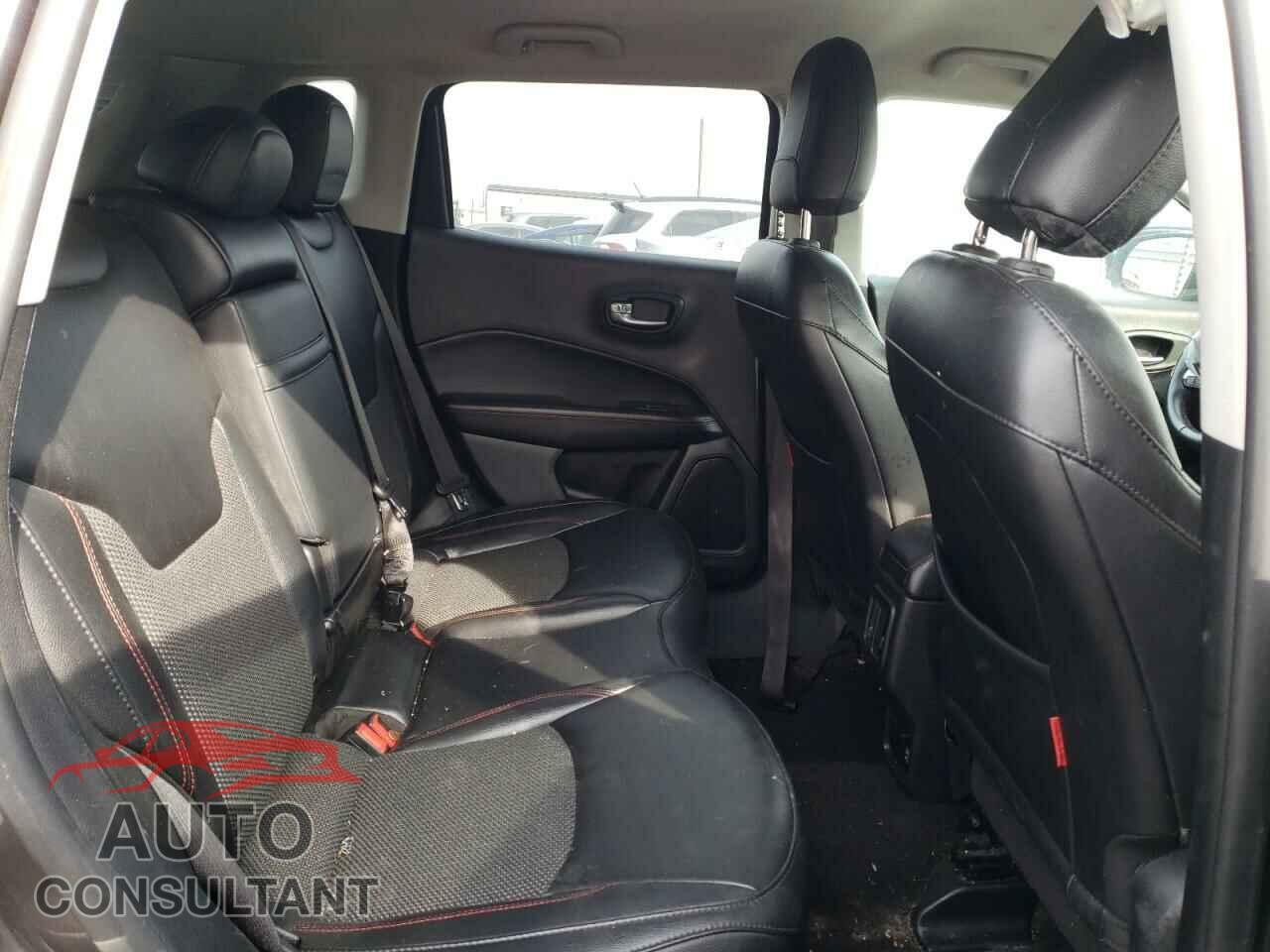 JEEP COMPASS 2019 - 3C4NJDDB3KT739617