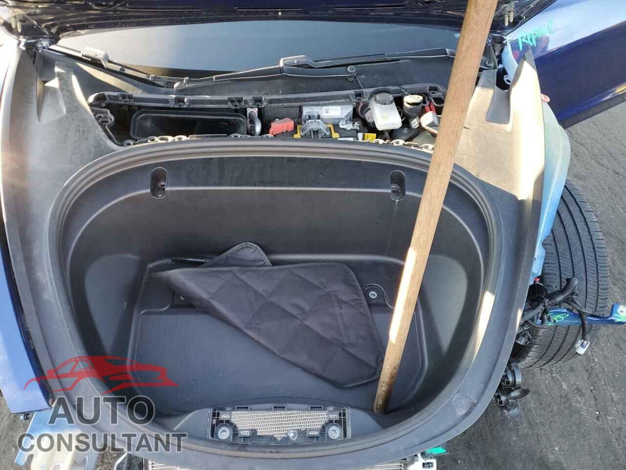 TESLA MODEL 3 2020 - 5YJ3E1EA6LF615079