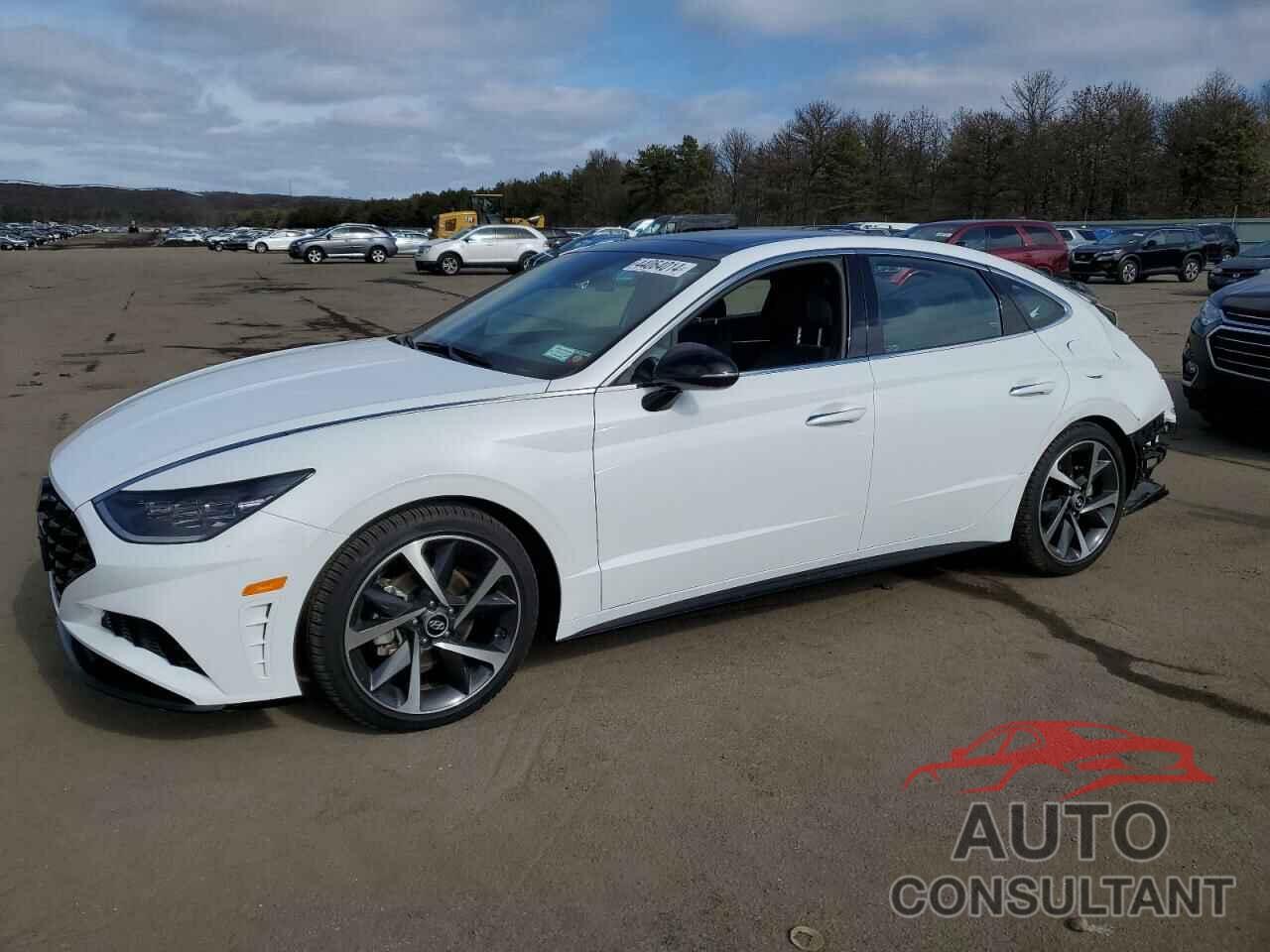 HYUNDAI SONATA 2023 - KMHL44J21PA299099