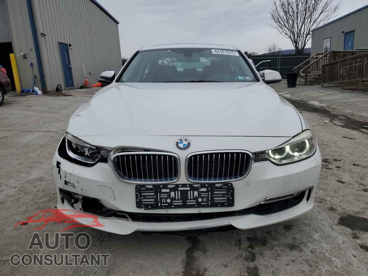 BMW 3 SERIES 2013 - WBA3B3C58DF542902