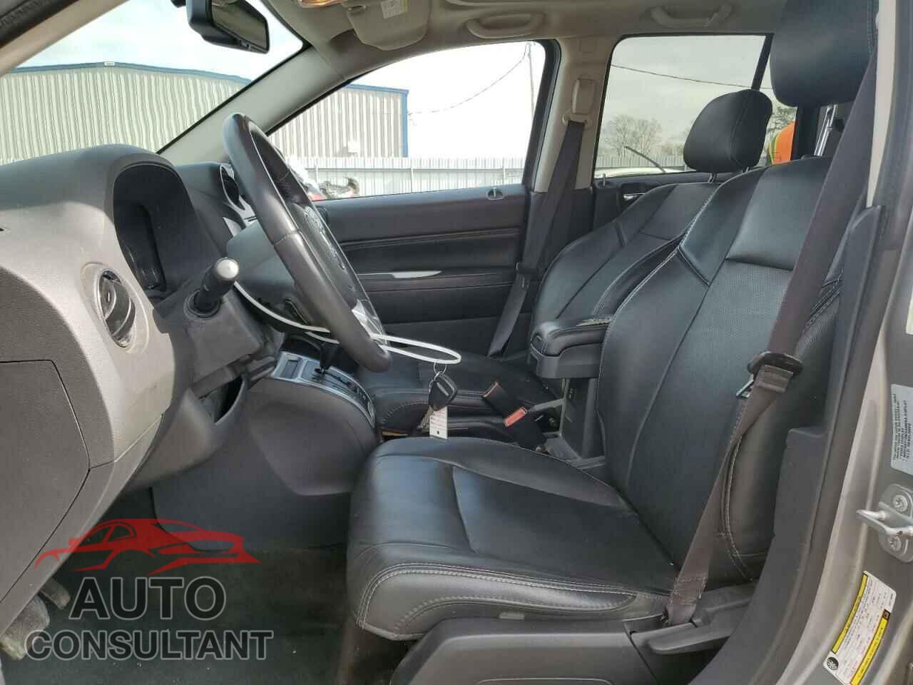 JEEP COMPASS 2016 - 1C4NJCEA2GD775005