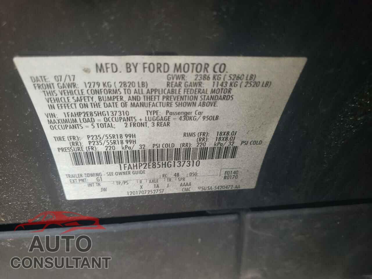 FORD TAURUS 2017 - 1FAHP2E85HG137310