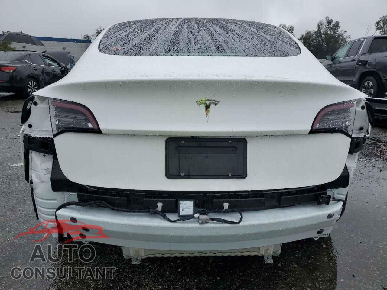 TESLA MODEL 3 2023 - 5YJ3E1EA8PF477857