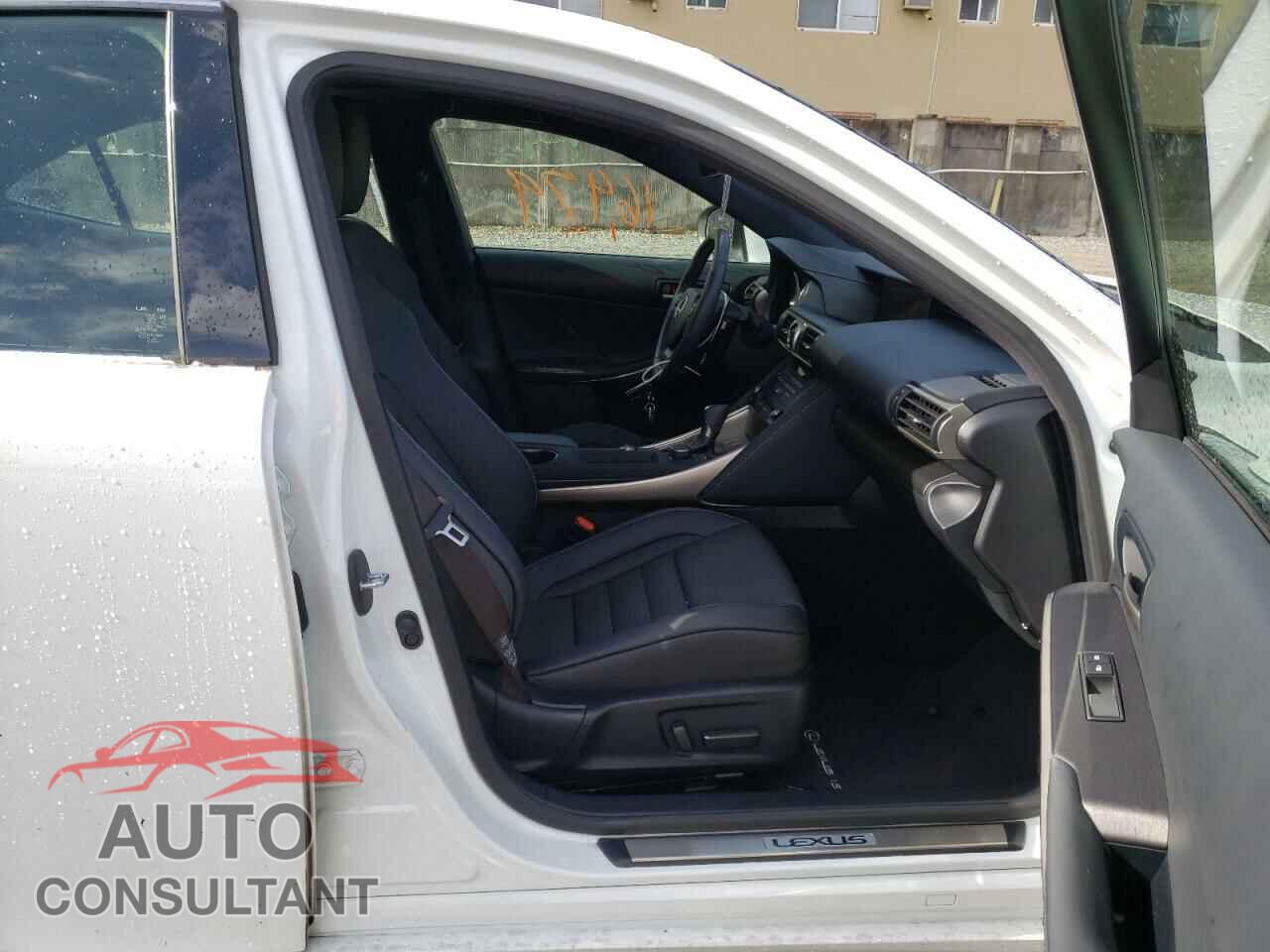 LEXUS IS 2019 - JTHBA1D28K5093846
