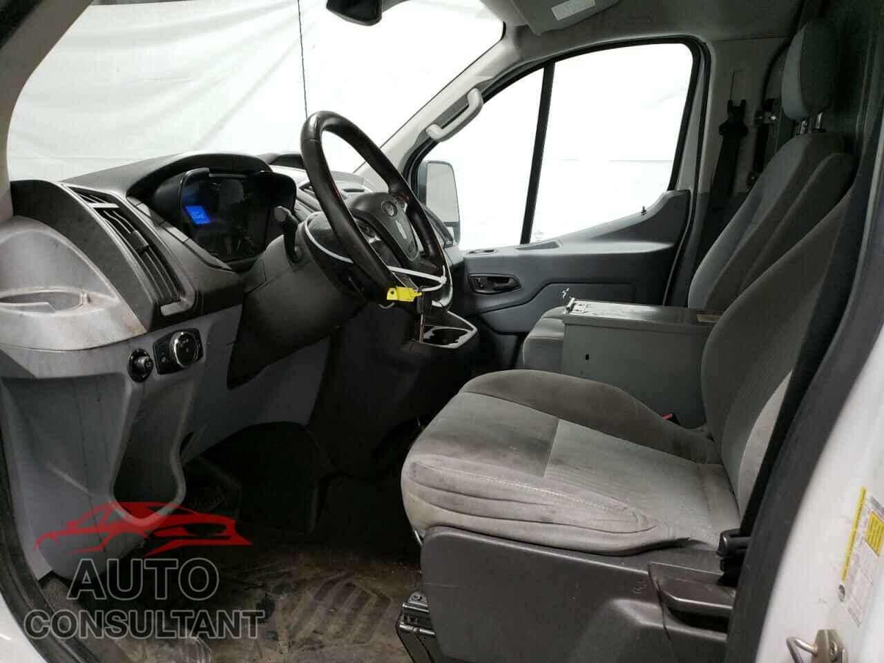 FORD TRANSIT 2016 - 1FTYR1YM5GKB33146