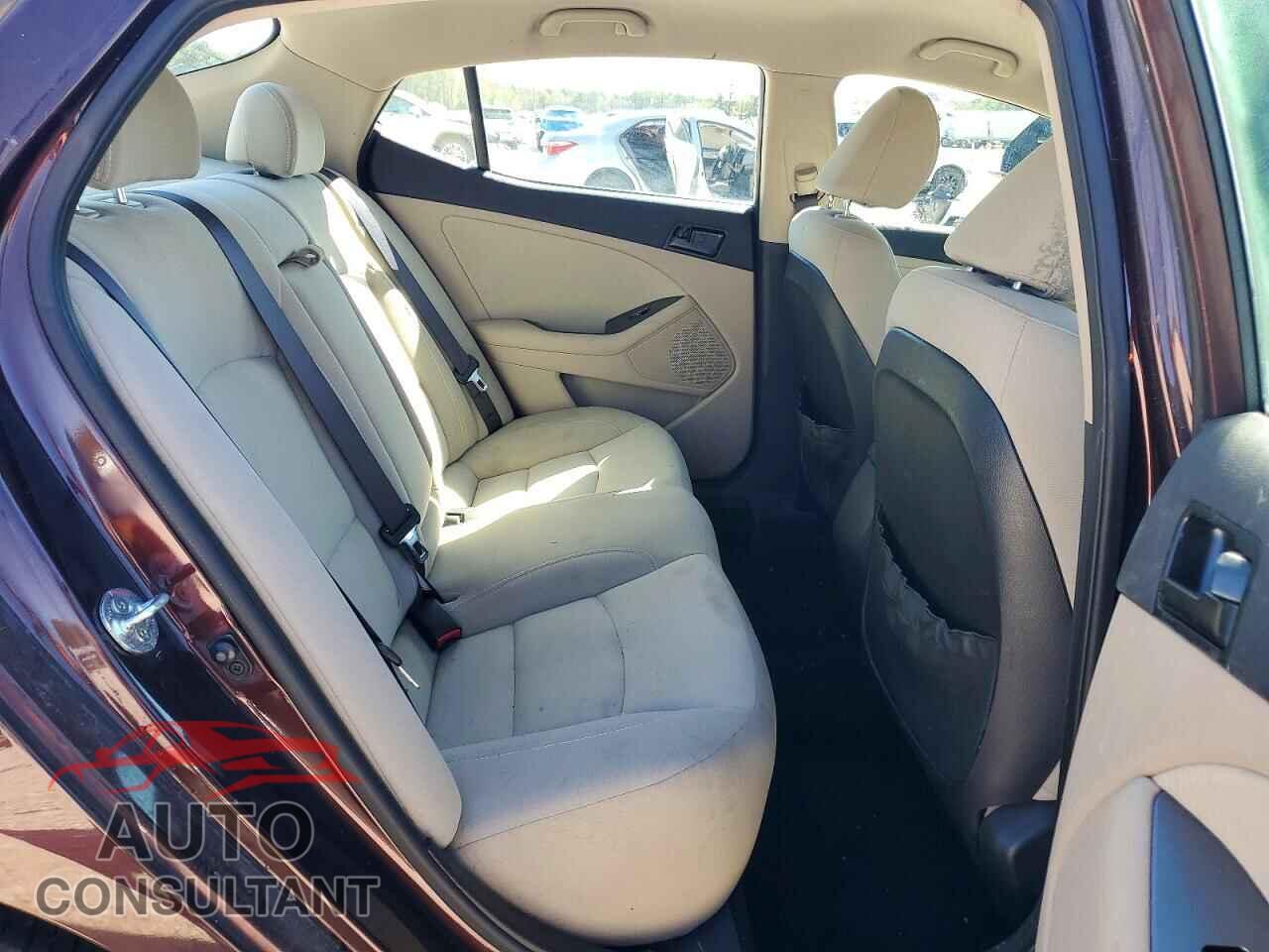 KIA OPTIMA 2012 - 5XXGM4A77CG019427