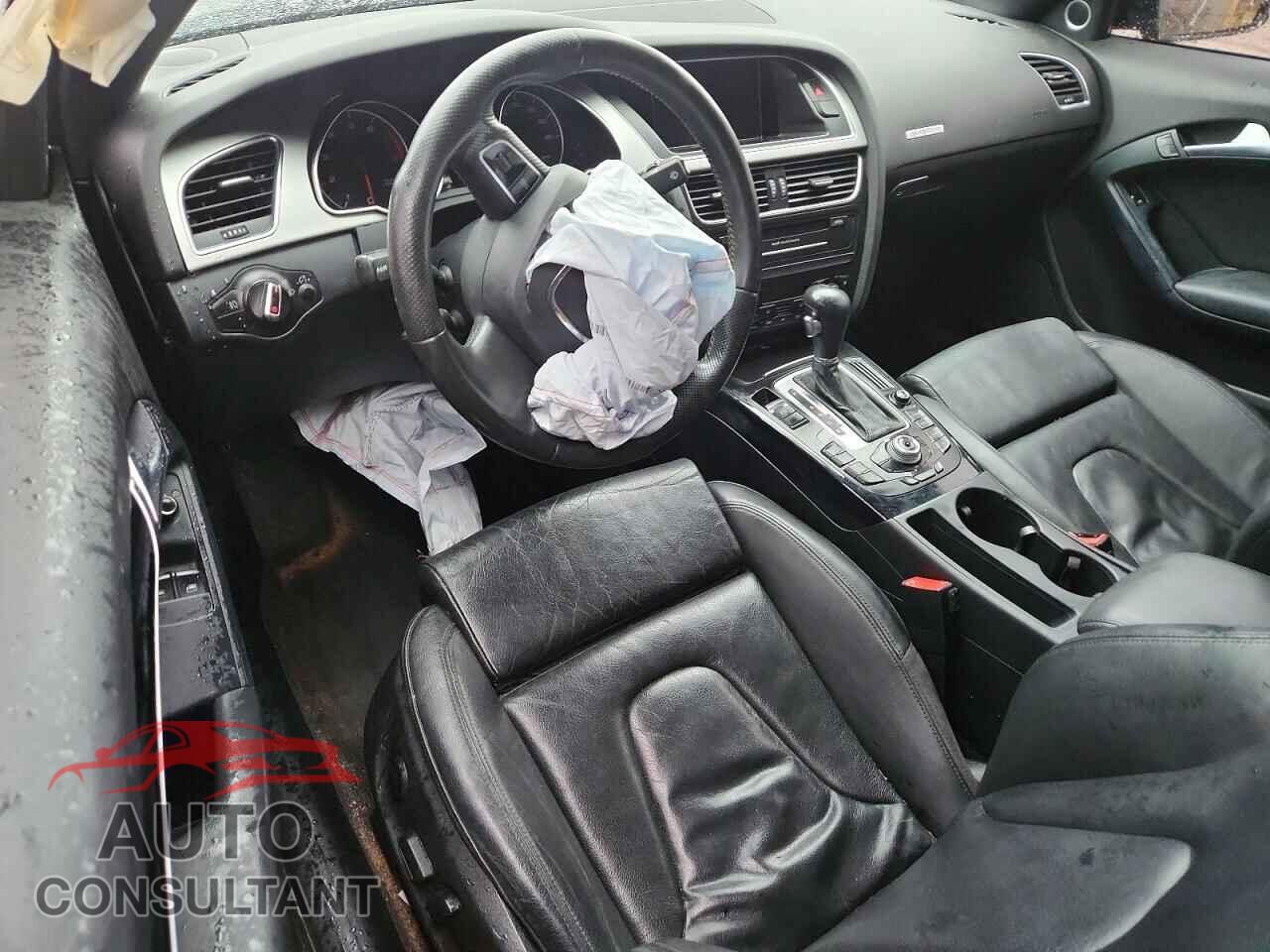 AUDI A5 2011 - WAULFAFR0BA056425