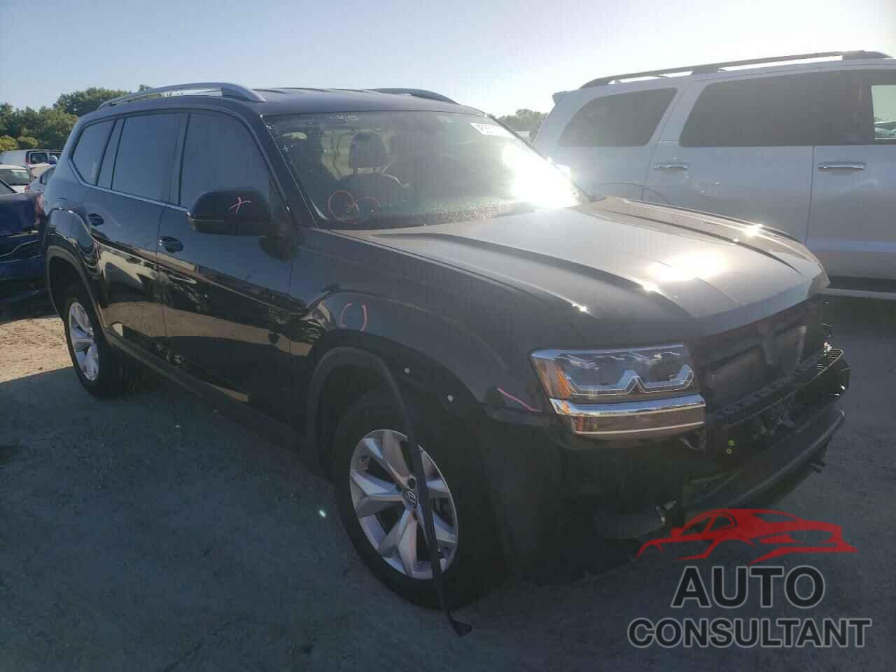 VOLKSWAGEN ATLAS 2018 - 1V2CP2CA1JC599465