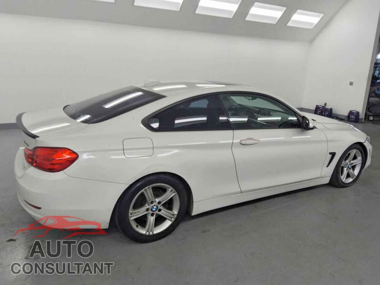 BMW 4 SERIES 2014 - WBA3N7C54EF718599