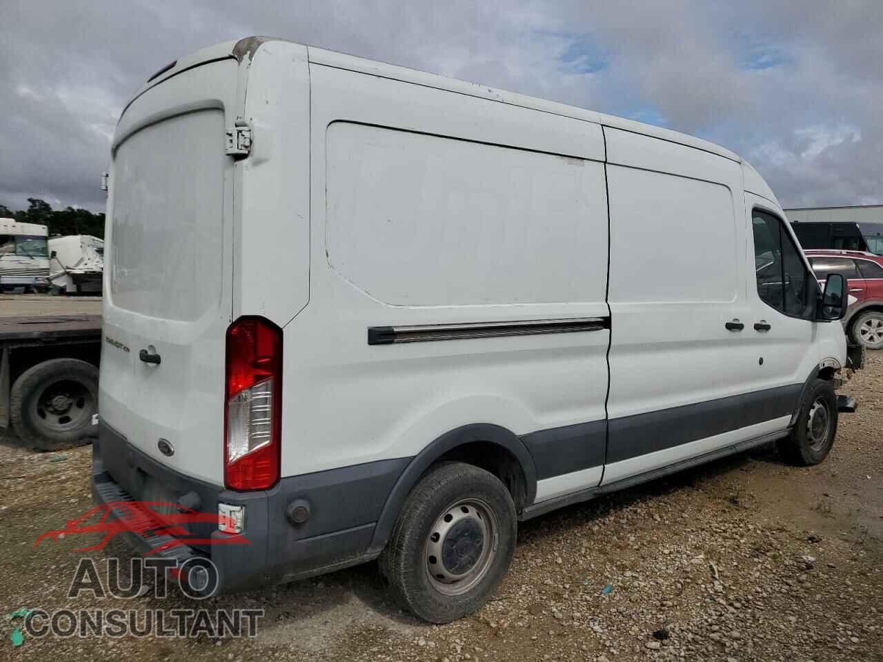 FORD TRANSIT 2017 - 1FTYR2CM4HKA96492