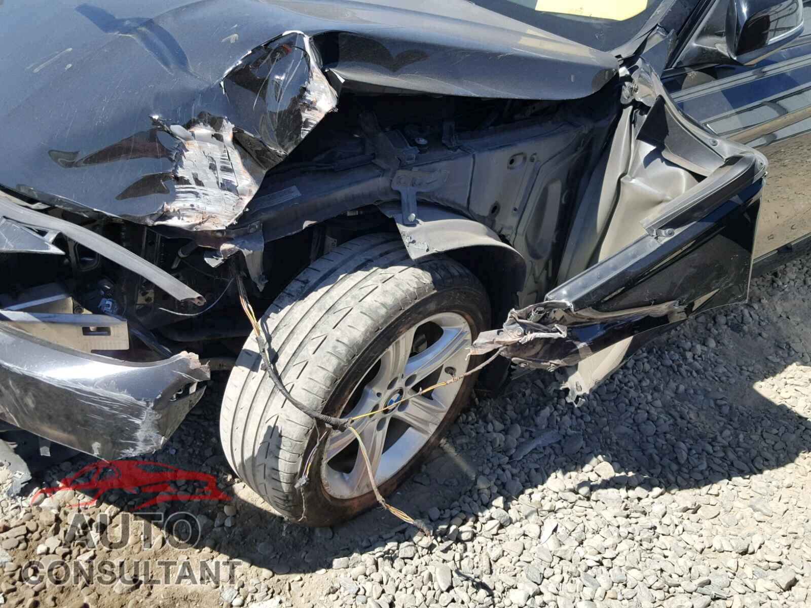BMW 3 SERIES 2015 - WBA3C1C52FK119731