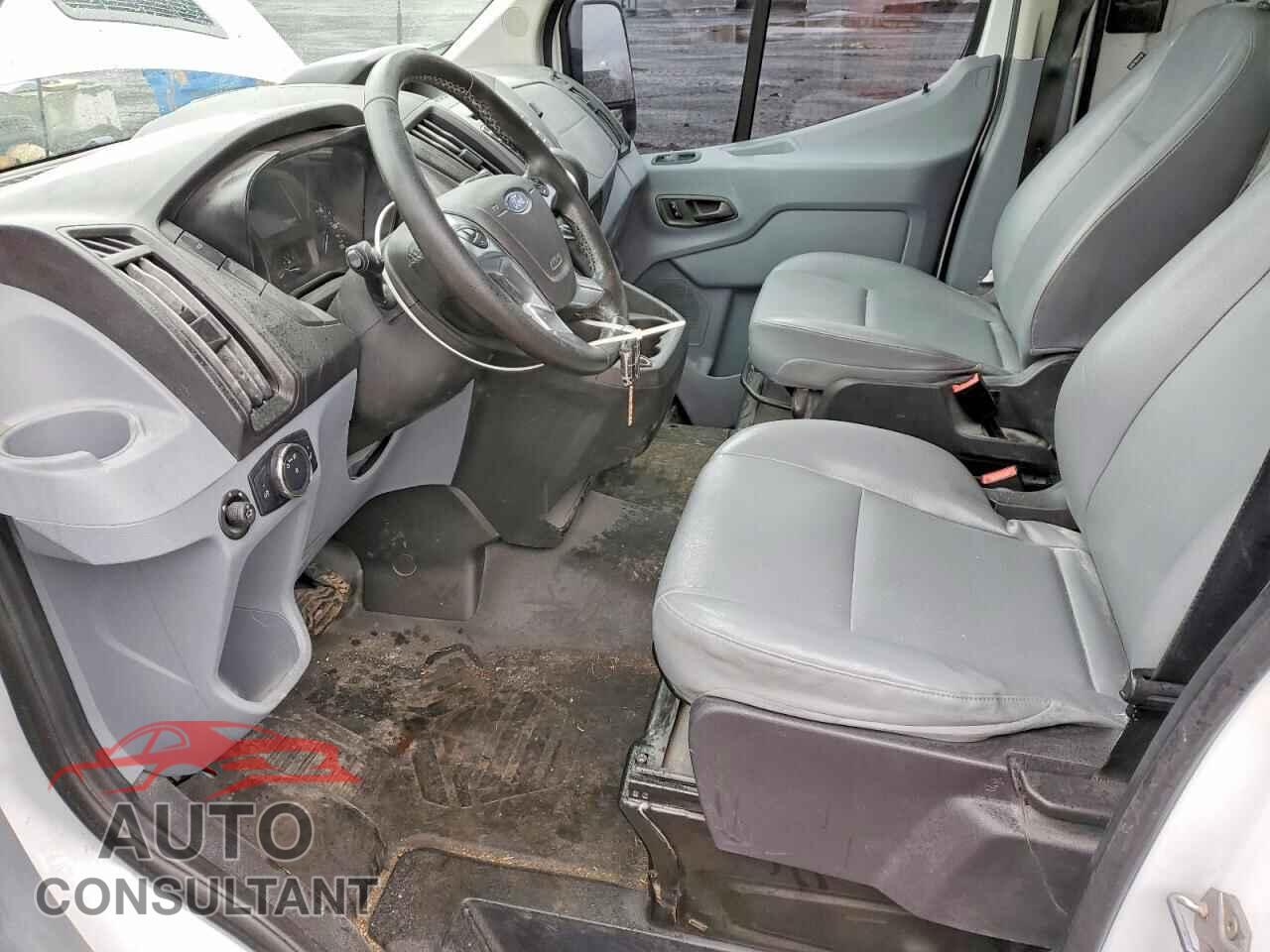 FORD TRANSIT 2019 - 1FTYR2CM9KKB17120