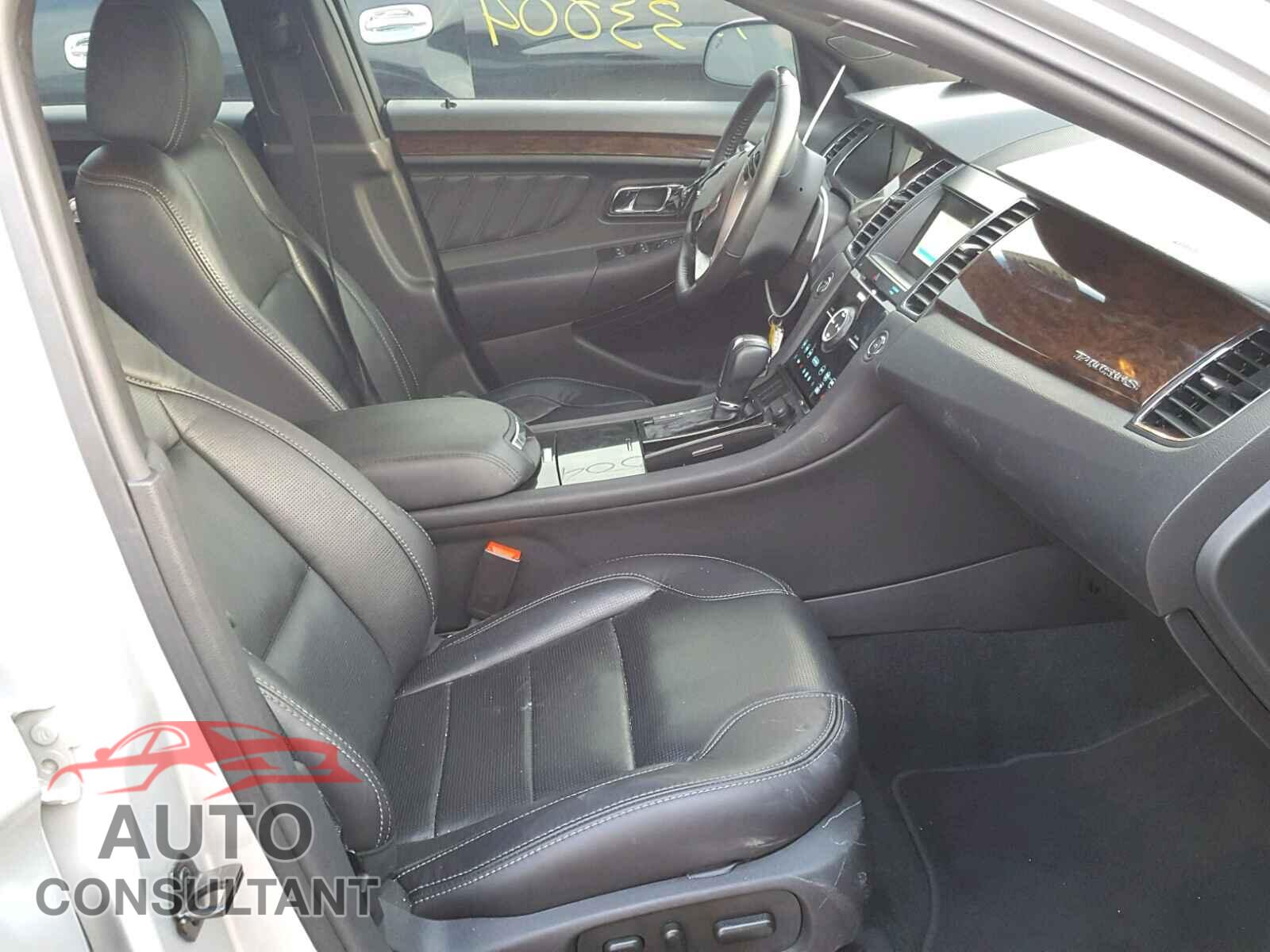 FORD TAURUS 2017 - 1FAHP2F87HG102492