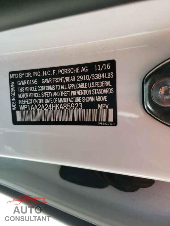 PORSCHE CAYENNE 2017 - WP1AA2A24HKA85923