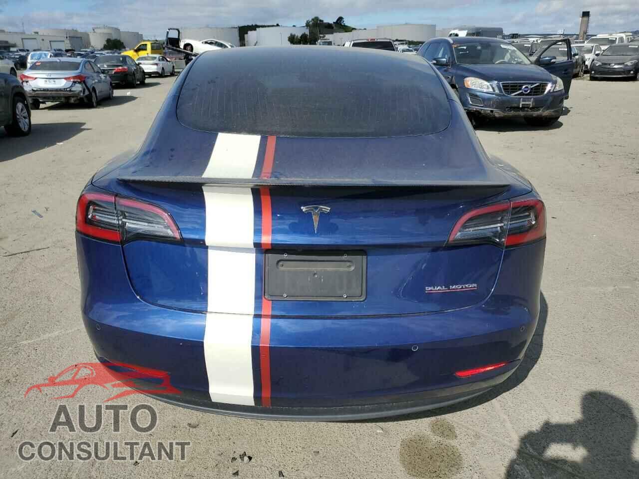 TESLA MODEL 3 2019 - 5YJ3E1EB3KF393592