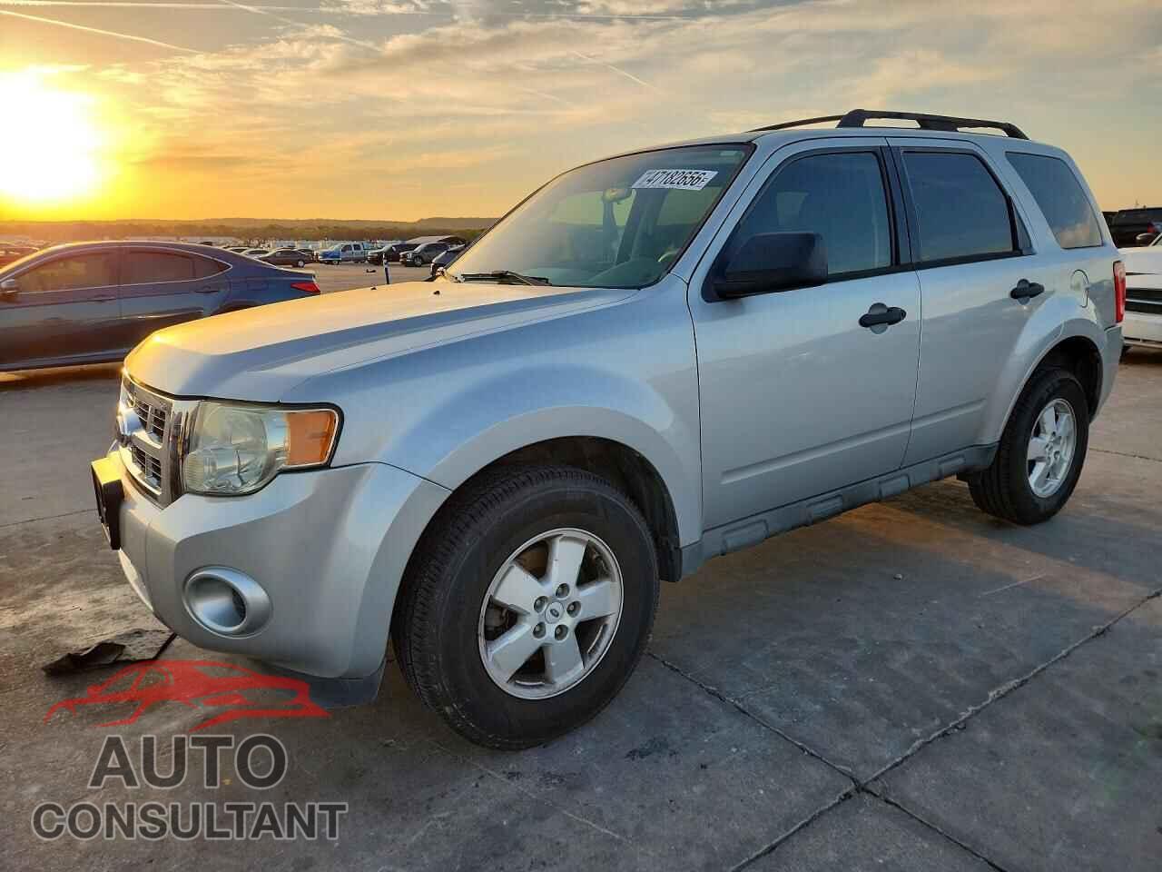 FORD ESCAPE 2009 - 1FMCU02729KB55920