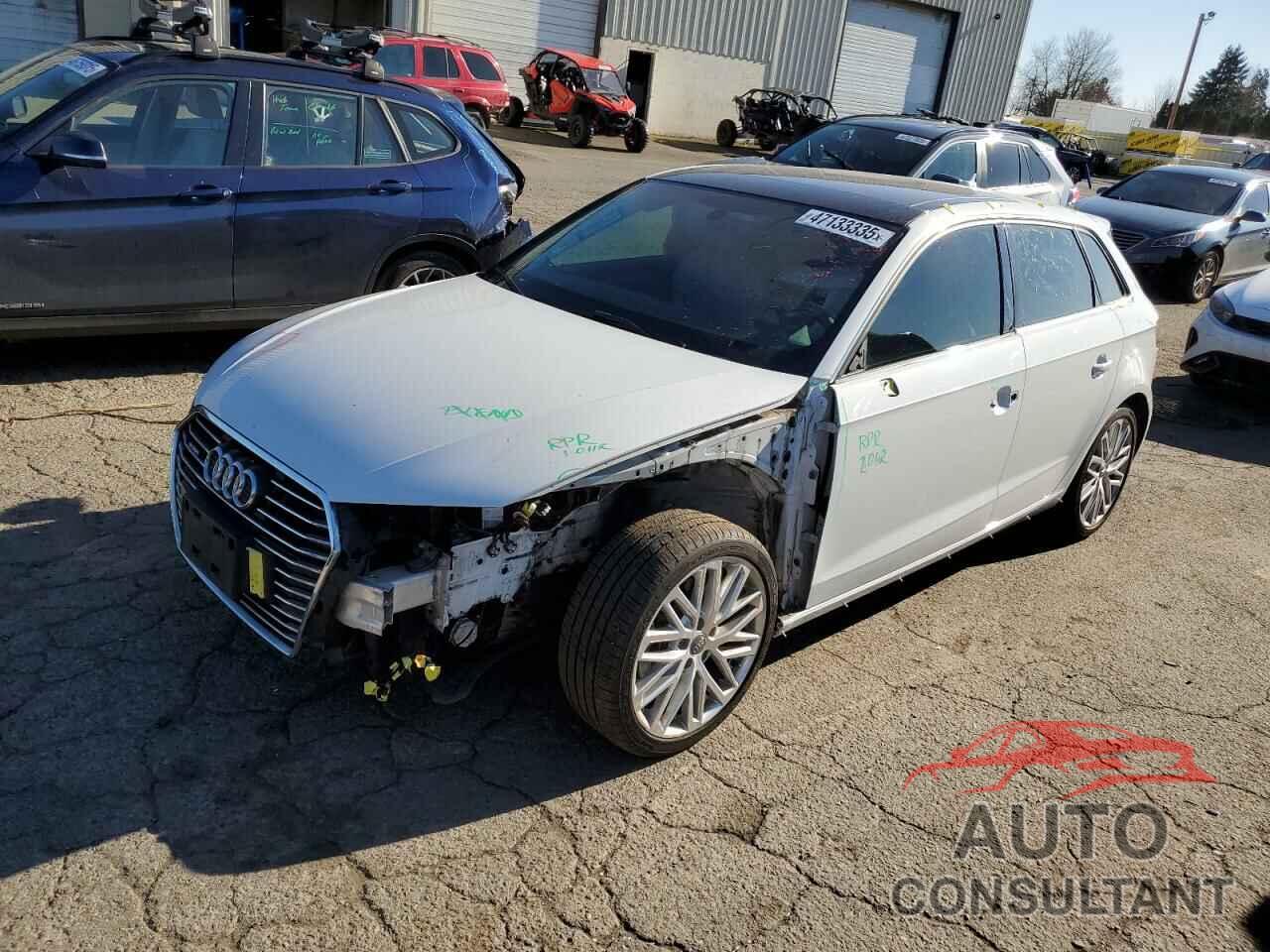 AUDI A3 2018 - WAUTPBFF0JA060935