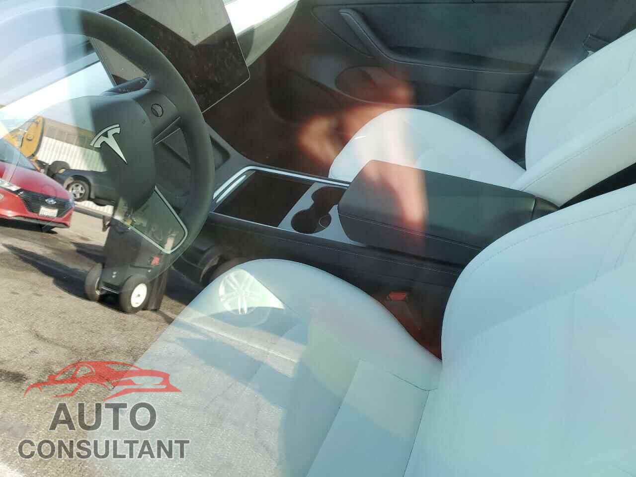 TESLA MODEL 3 2023 - 5YJ3E1EA8PF645805