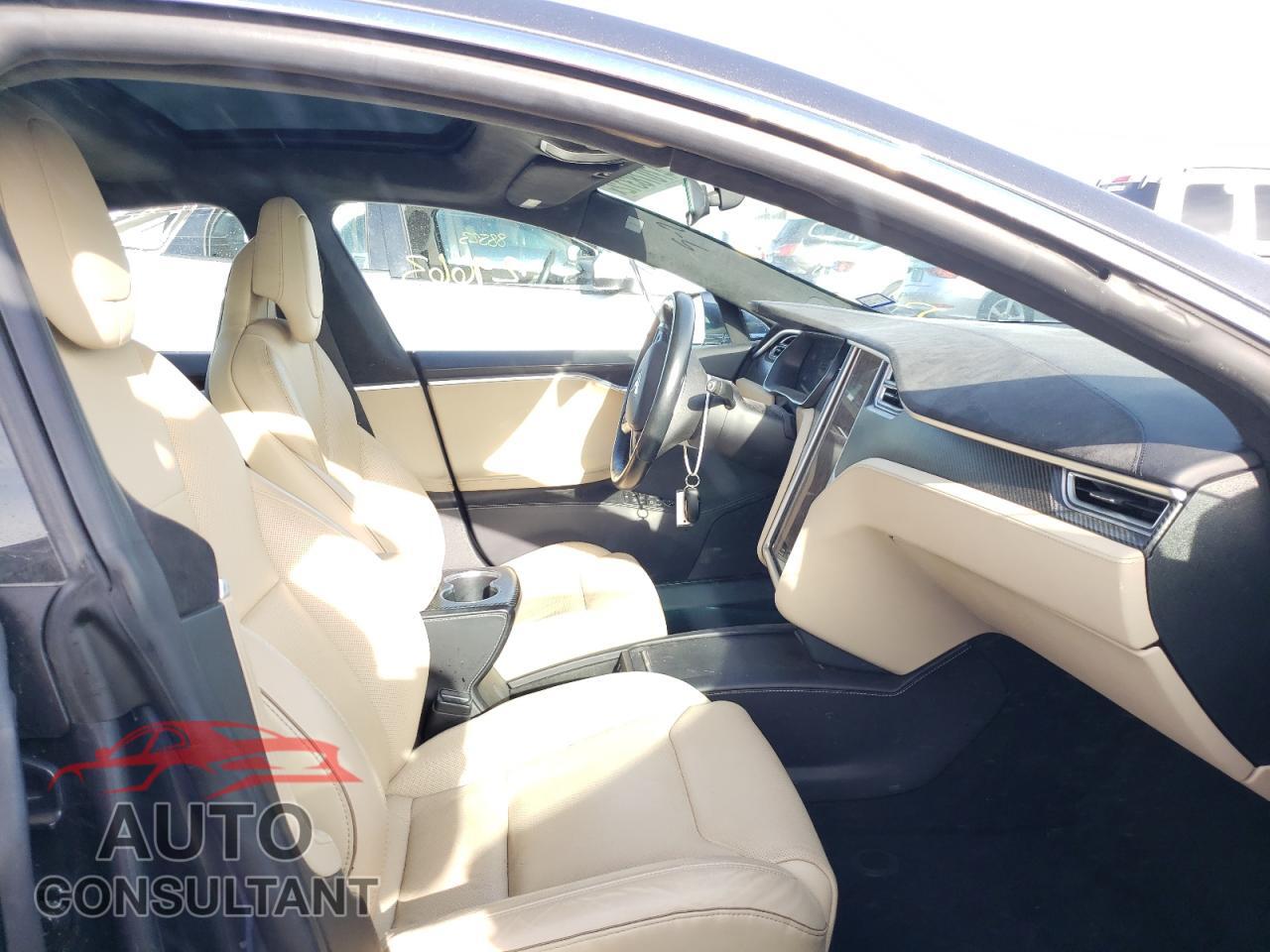 TESLA MODEL S 2016 - 5YJSA1E46GF164842