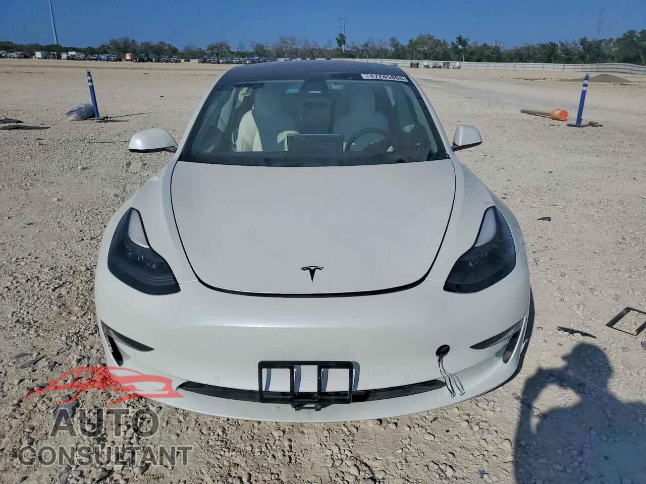 TESLA MODEL 3 2022 - 5YJ3E1EB8NF110687