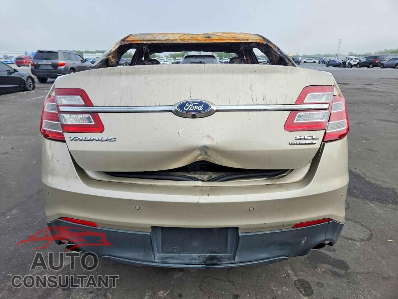 FORD TAURUS 2017 - 1FAHP2E80HG128580