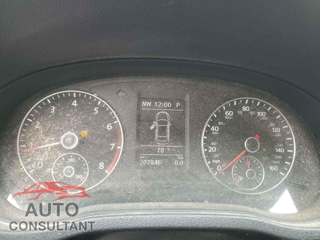 VOLKSWAGEN PASSAT 2013 - 1VWBP7A36DC078032