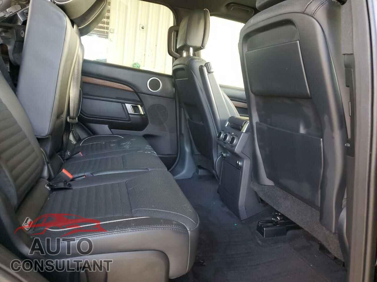 LAND ROVER DISCOVERY 2017 - SALRHBBV3HA044092