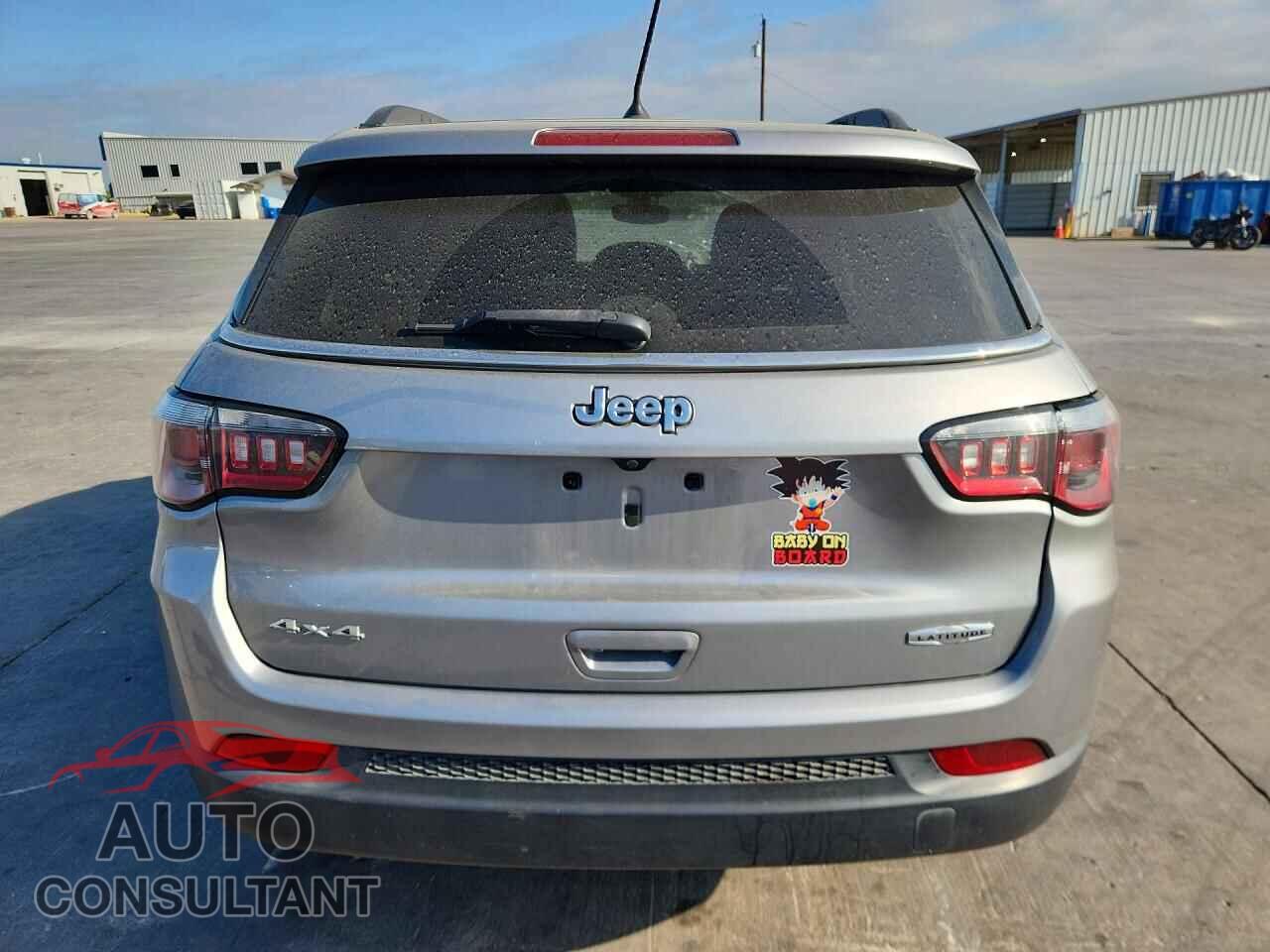 JEEP COMPASS 2018 - 3C4NJDBBXJT313859