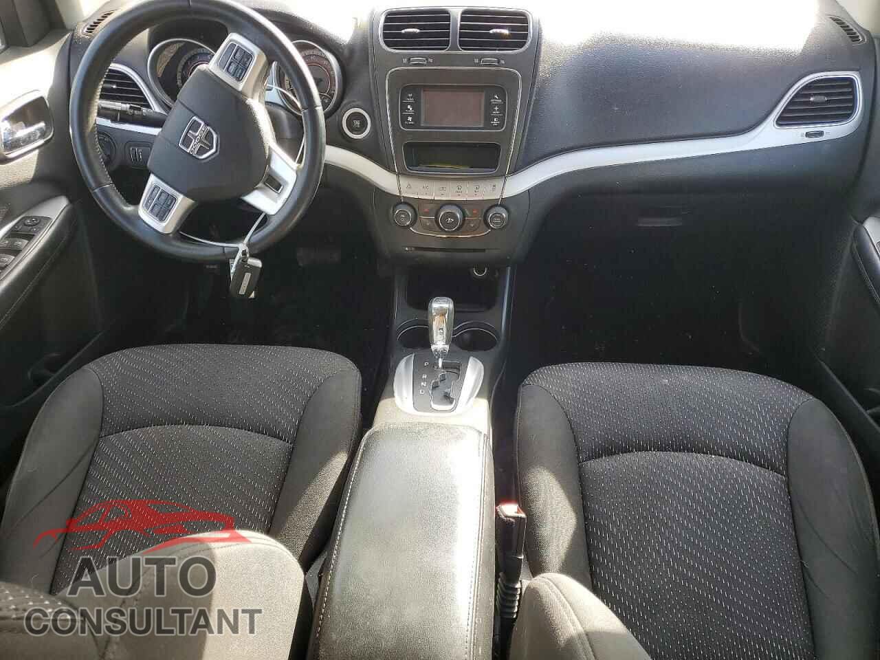 DODGE JOURNEY 2015 - 3C4PDCBB1FT737934