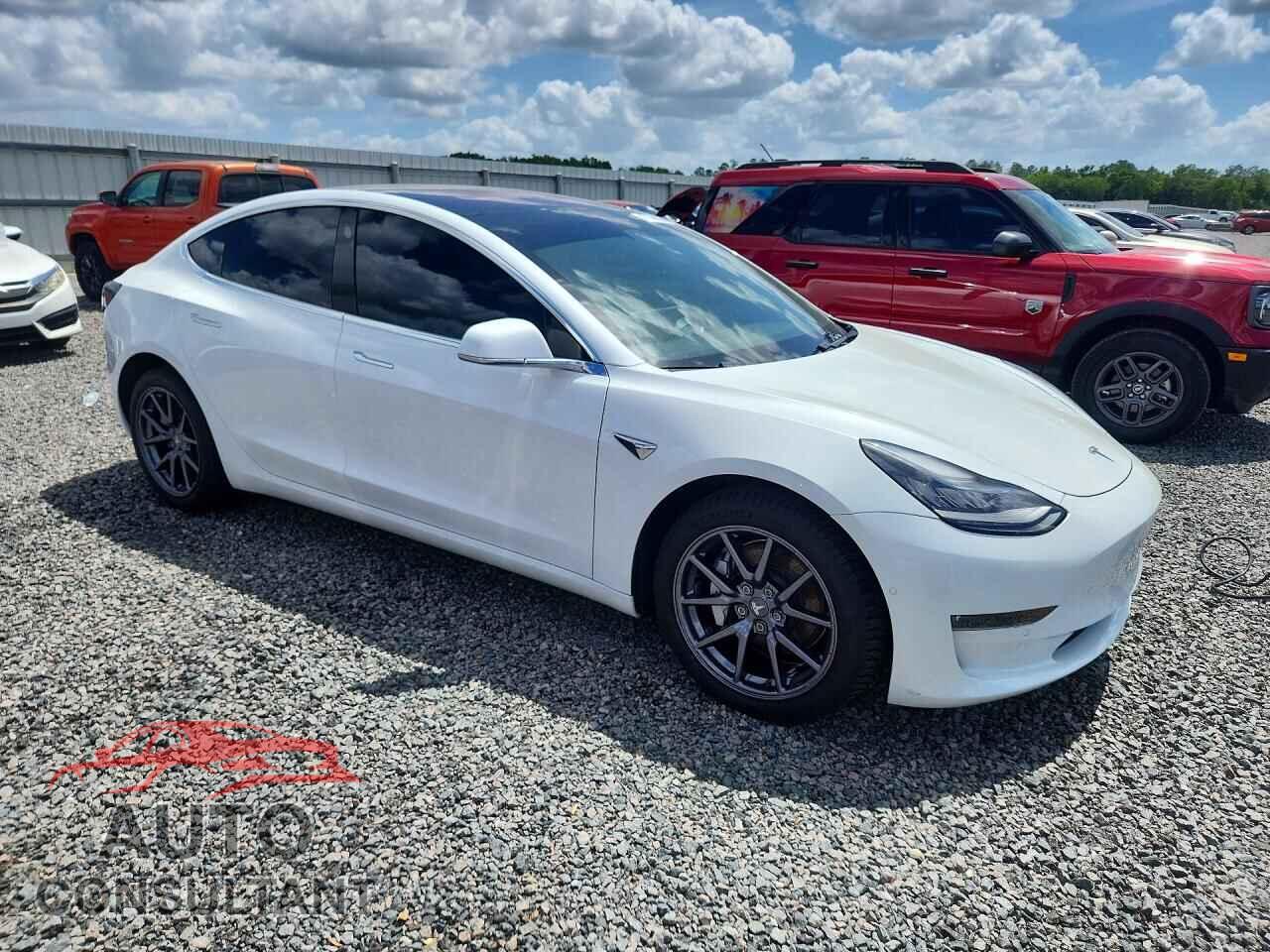 TESLA MODEL 3 2018 - 5YJ3E1EB8JF066832