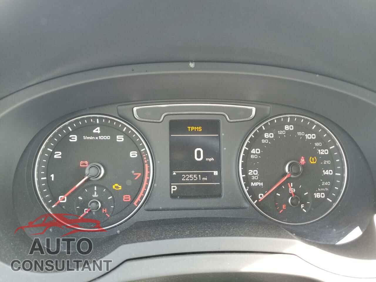 AUDI Q3 2017 - WA1ECCFS3HR017738