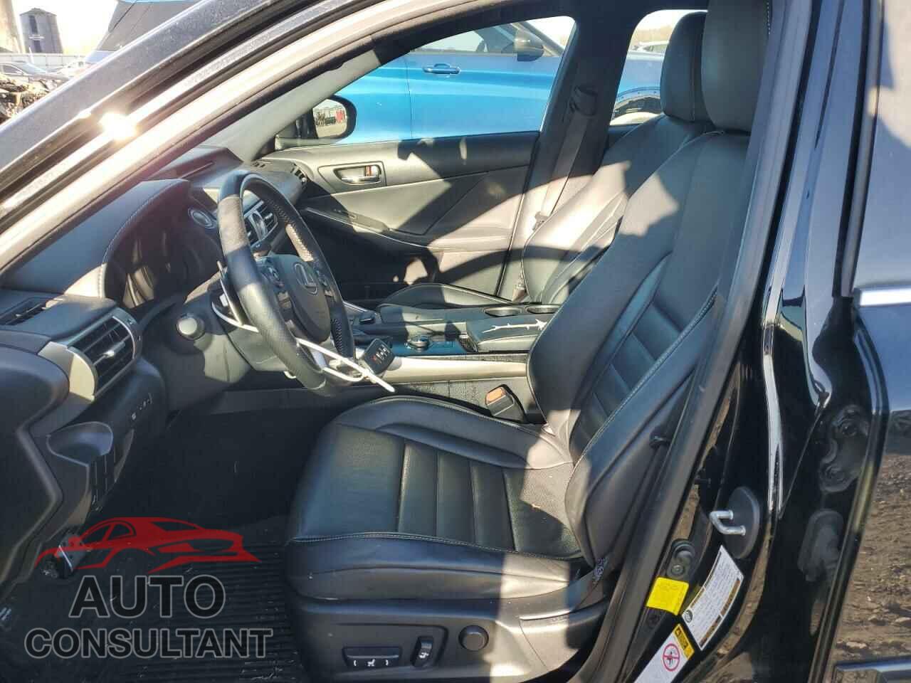 LEXUS IS 2014 - JTHBF1D20E5033565