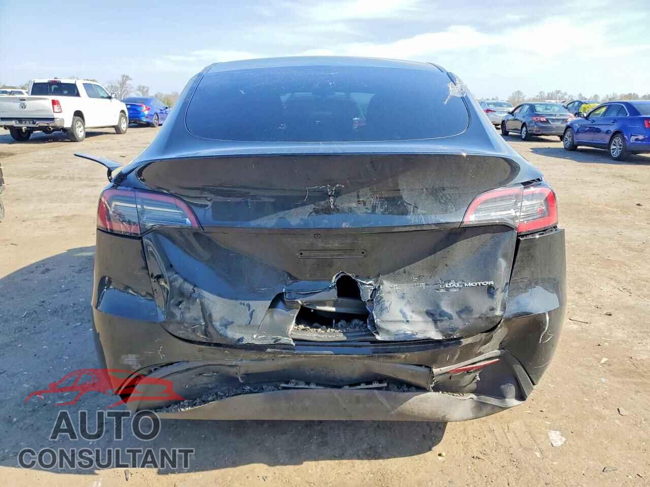 TESLA MODEL Y 2022 - 7SAYGAEE3NF378947
