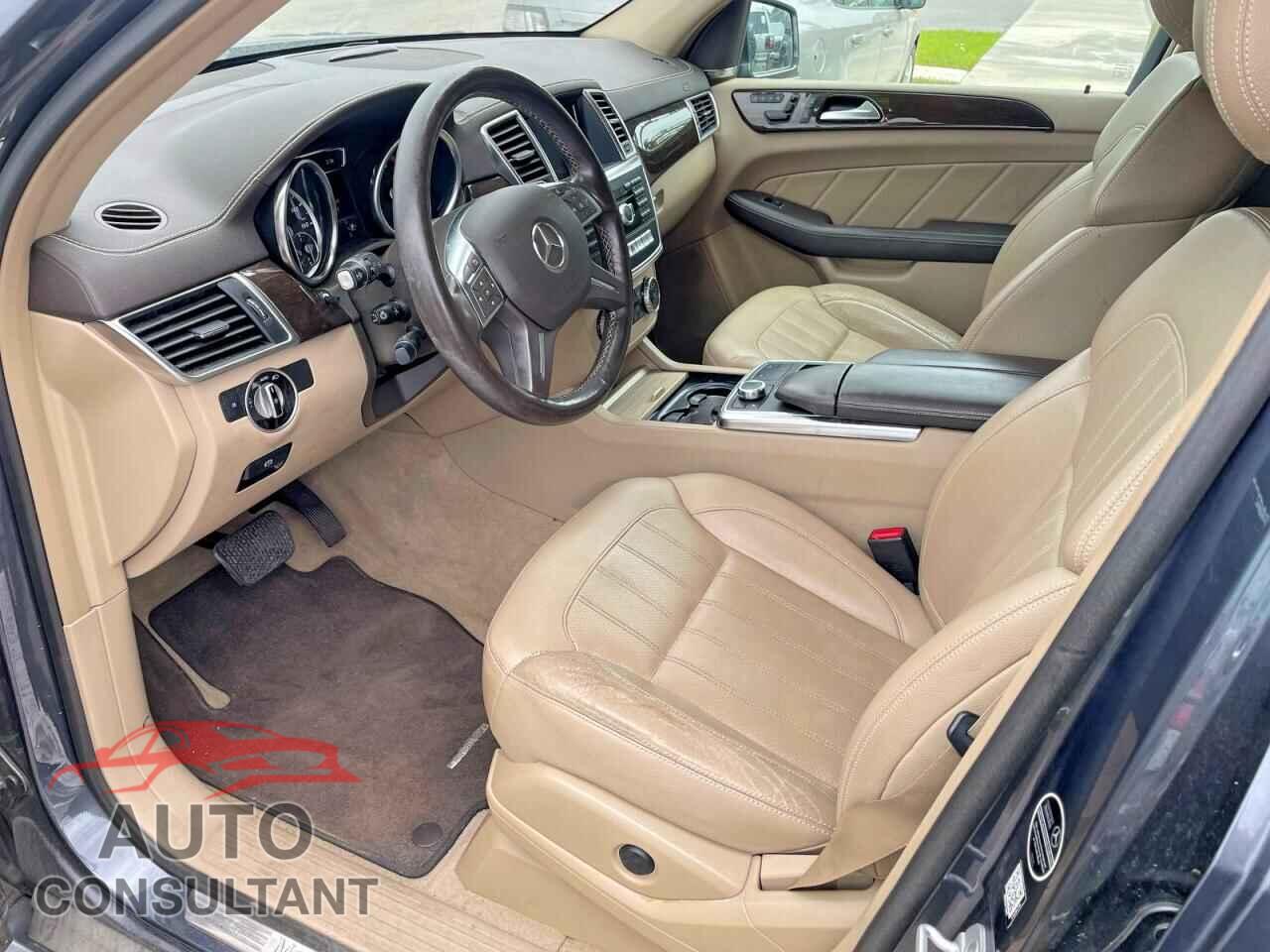 MERCEDES-BENZ GL-CLASS 2015 - 4JGDF6EE5FA598124