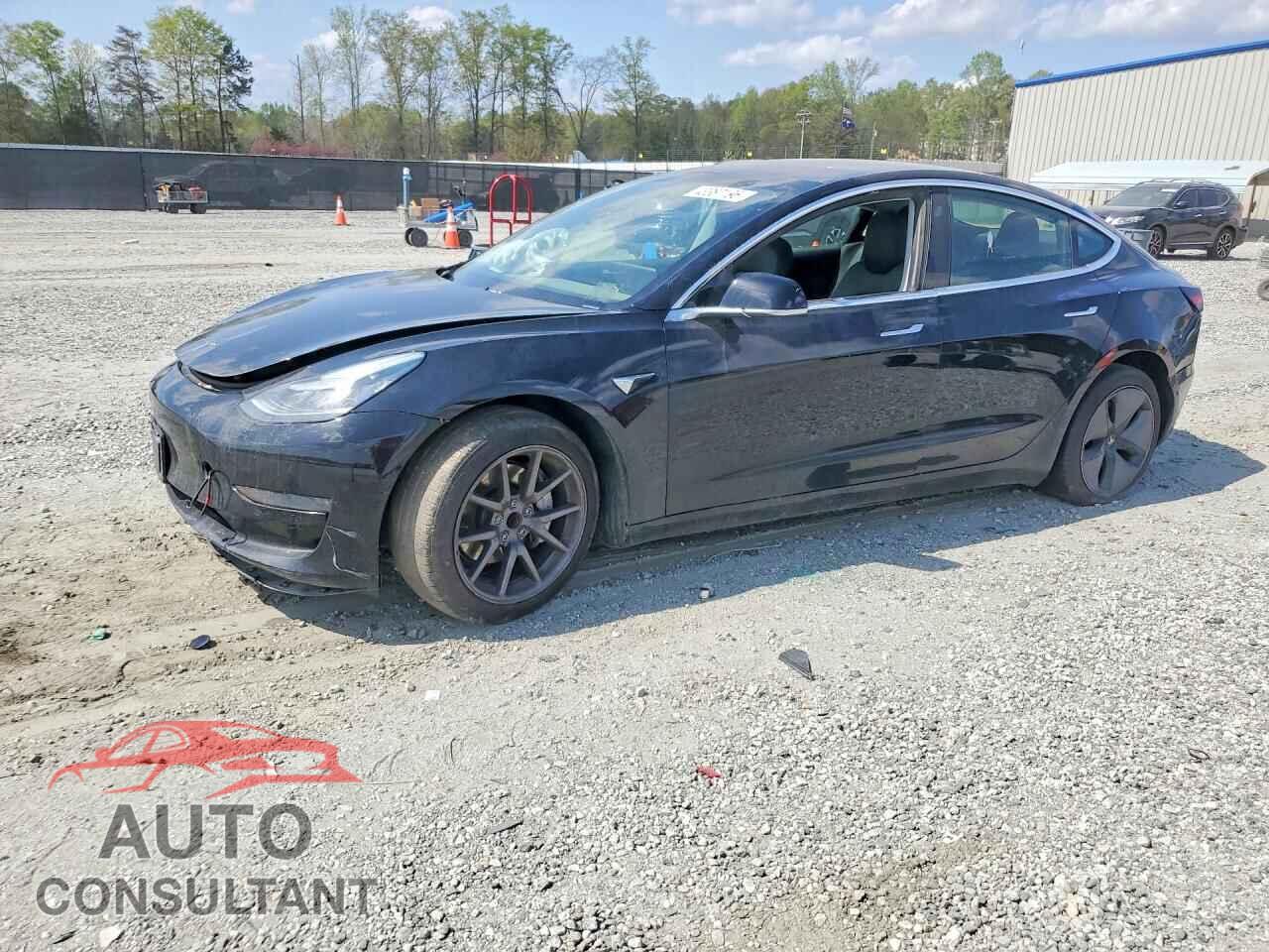 TESLA MODEL 3 2019 - 5YJ3E1EA0KF305184