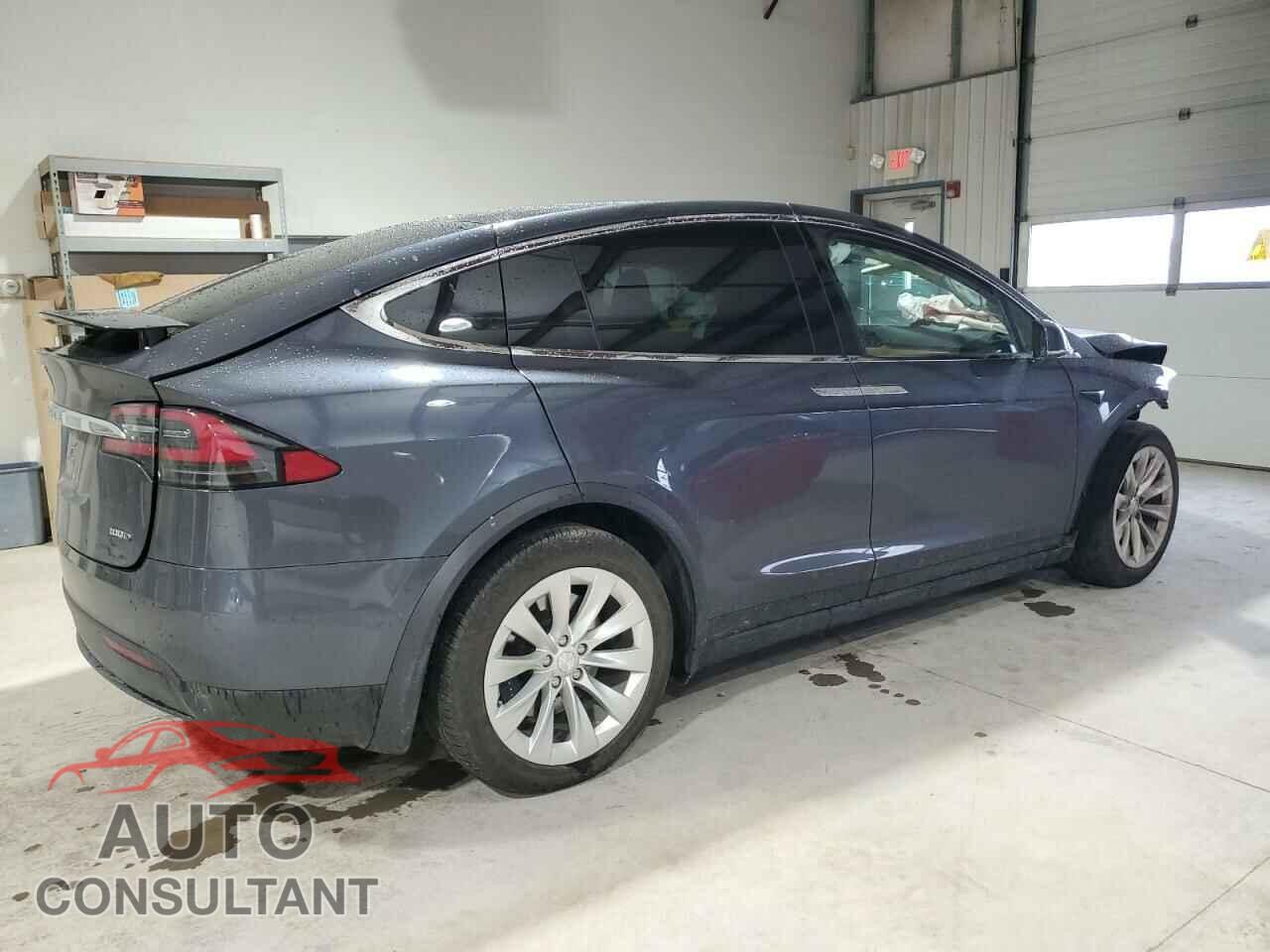 TESLA MODEL X 2018 - 5YJXCAE28JF111386