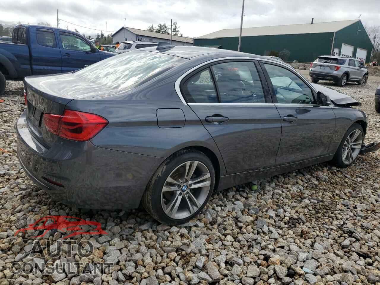 BMW 3 SERIES 2018 - WBA8D9C56JA616071