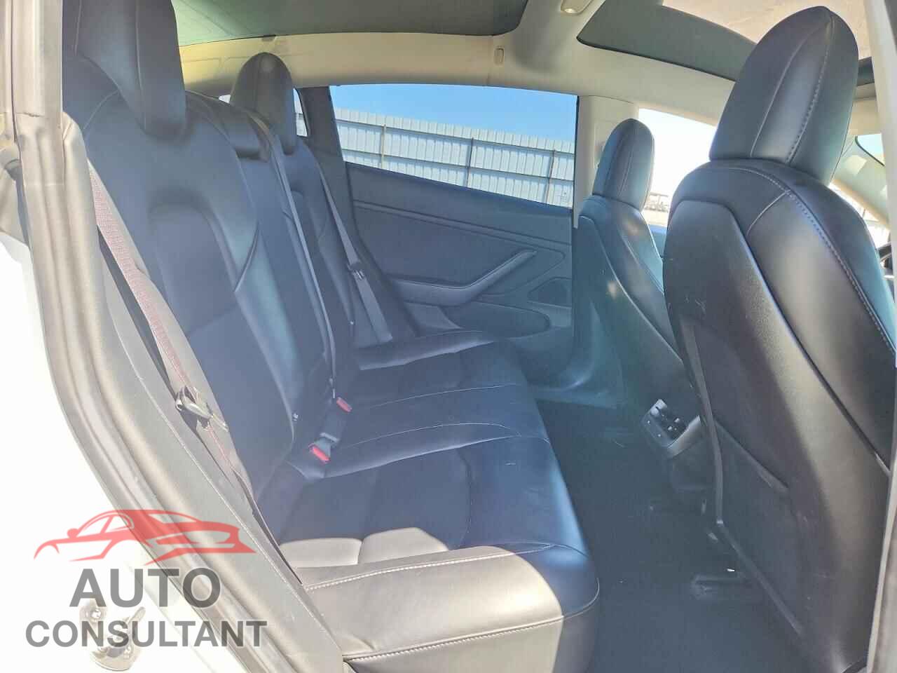 TESLA MODEL 3 2018 - 5YJ3E1EA5JF026165