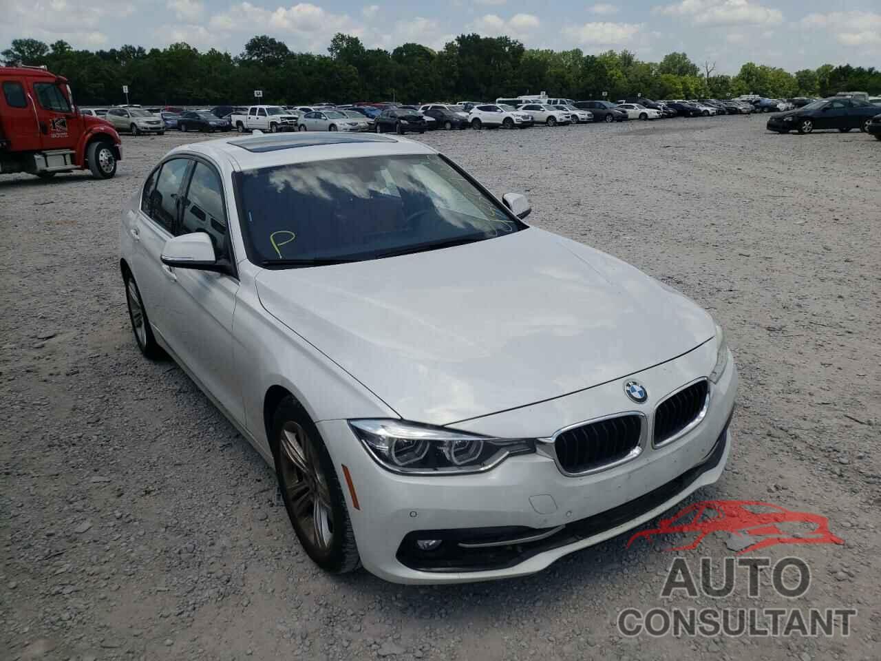 BMW 3 SERIES 2017 - WBA8B9G34HNU53132