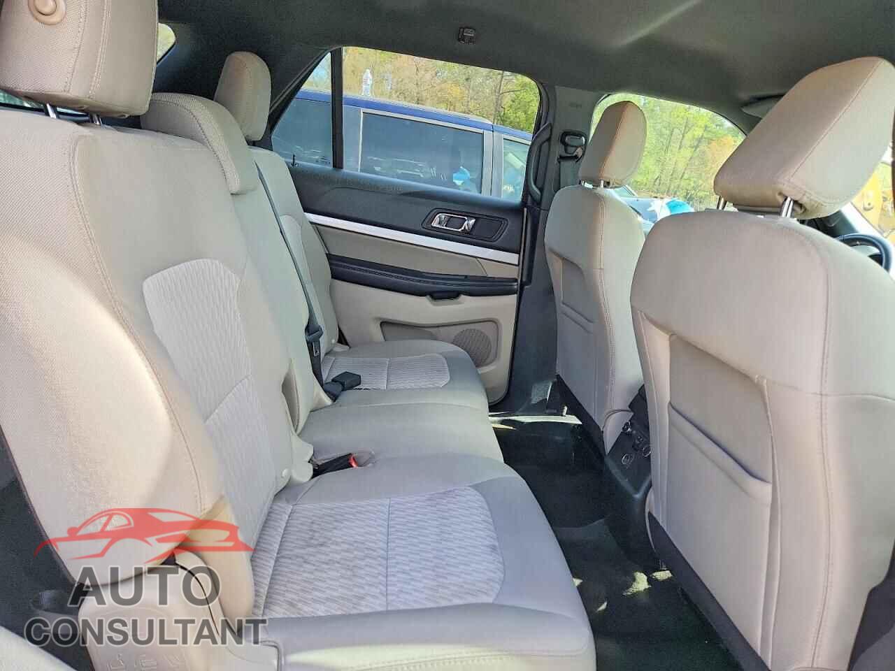 FORD EXPLORER 2018 - 1FM5K7B82JGB02948