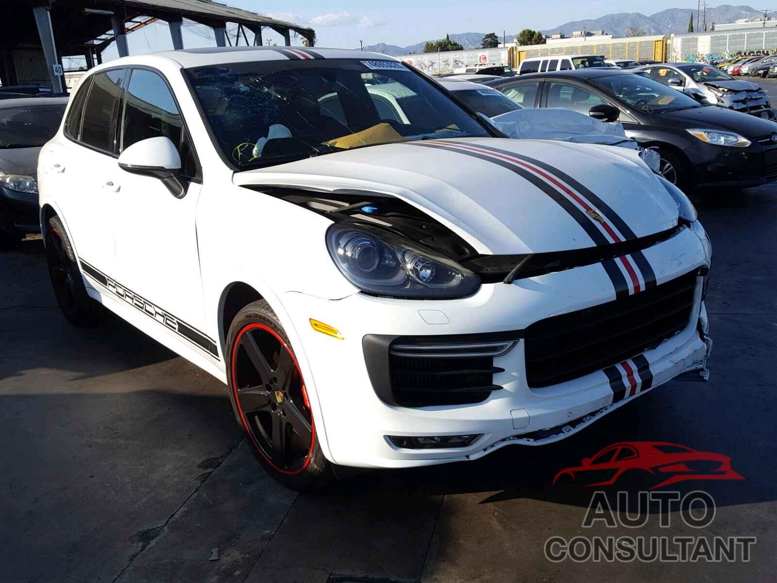 PORSCHE CAYENNE GTS 2016 - WP1AD2A28GLA79526